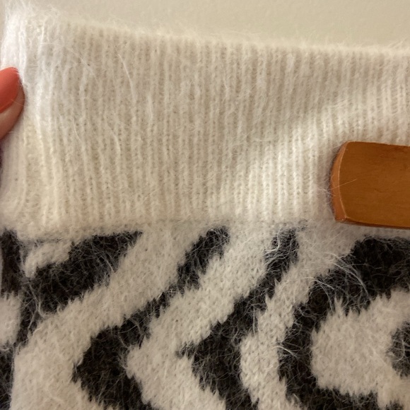 H&M zebra skirt - Picture 3 of 6